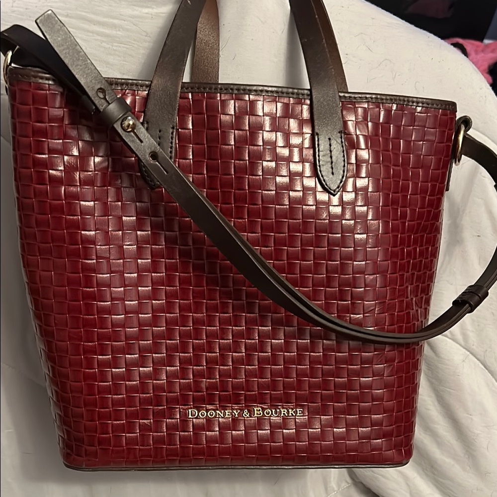Dooney & Bourke Red Tote Bag with Woven Texture and Adjustable Strap